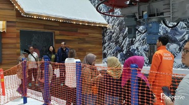Chairul Tanjung Resmikan Trans Snow World Juanda