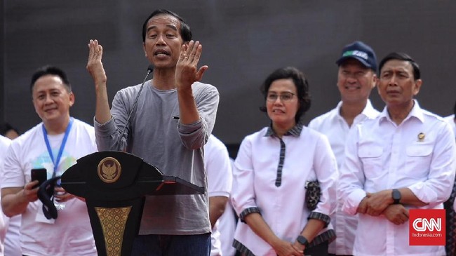 Capres nomor urut 01 Jokowi mengucap syukur mengetahui survei LSI Denny JA yang menyebut dukungan FPI ke Prabowo-Sandi mulai luntur dan beralih dukungan.