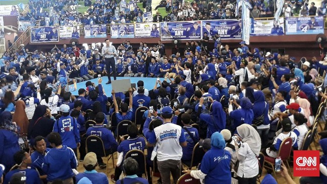 Komandan Kogasma Partai Demokrat AHY menggelar kampanye terbuka pertama di Ciracas, Jakarta, karena dianggap sebagai pusat kegiatan ekonomi dan politik.