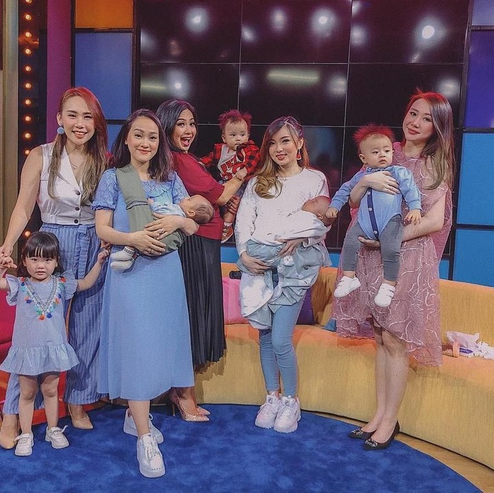 <p>Meski pernah jadi <em>girlband</em>, para personel Cherrybelle mengaku tak mau anaknya jadi <em>member boyband</em>. (Foto: Instagram @fellyyoung21)</p>