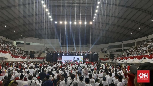Calon Presiden nomor urut 01, Joko Widodo kembali menyerukan kepada arek-arek Malang untuk berani melawan hoaks dan menyukseskan Pilpres 2019.