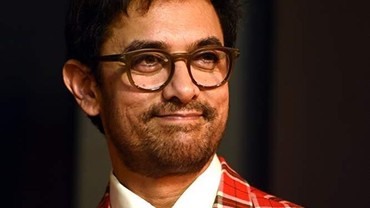 Aktor Bollywood Aamir Khan Positif COVID-19 Saat Syuting Film