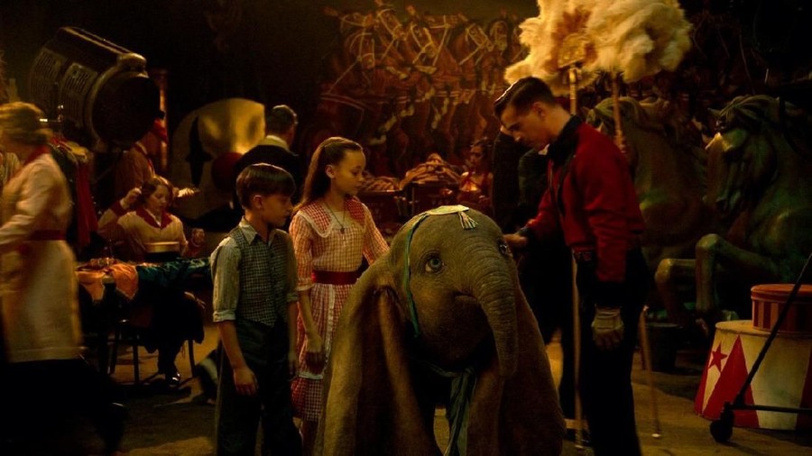Lampaui pendapatan di film 'Us', film live-action 'Dumbo' resmi merajai Box Office pekan ini.