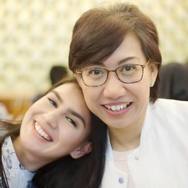 <p>Wajah bule Irish warisan sang ayah. Dan senyum manisnya warisan dari Bunda Susanti. (Foto: Instagram @susanti.a)</p>