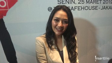 img-title 'Lagi Syantik' Bawa ke Puncak Popularitas, Siti Badriah Gelar Syukuran