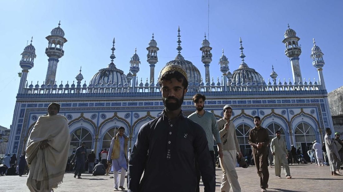 FOTO: Hari-hari Rozi Khan, 'Tyrion Lannister' dari Pakistan