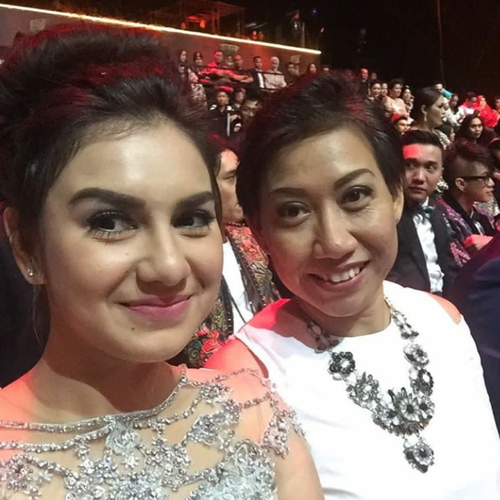 <p>Meski demikian, Irish dan sang ayah masih berhubungan baik. (Foto: Instagram @susanti.a)  </p>