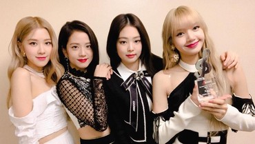 img-title Akun Youtube BLACKPINK Tembus 20 Juta Subscribers