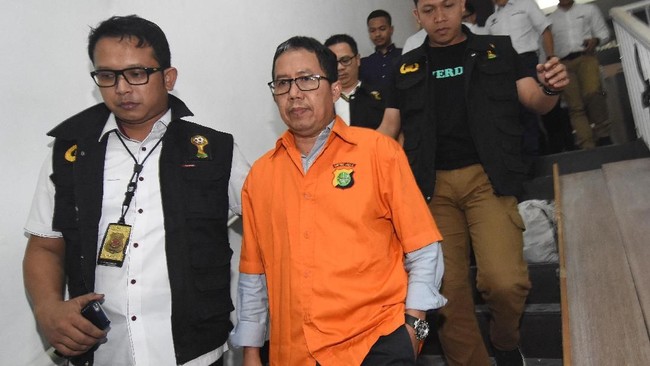Kejaksaan Agung menyatakan berkas perkara Ketum PSSI Joko Driyono telah lengkap alias P21 dan ia bakal segera menjalani proses sidang.