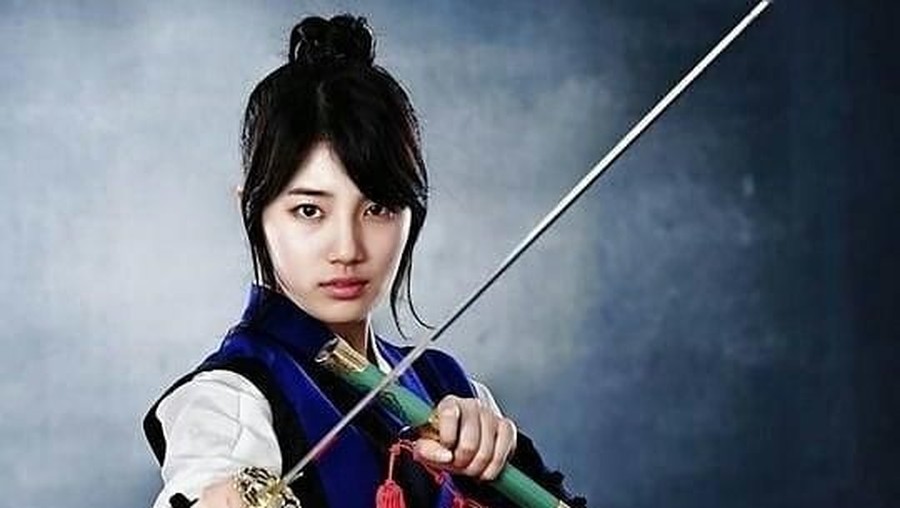 Bae Suzy merupakan bintang berbakat Korea Selatan yang aktif di beberapa bidang, salah satunya akting. Berikut lima drama terbaik yang pernah dibintanginya.