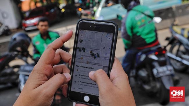 Cara Tambahkan Titik Lokasi Tak Terdeteksi di Aplikasi Grab Tak perlu lagi menambahkan 'Catatan' atau menelepon pengemudi untuk memberitahu titik jemput spesifik, sebab Grab punya fitur untuk menambahkan lokasi sendiri.