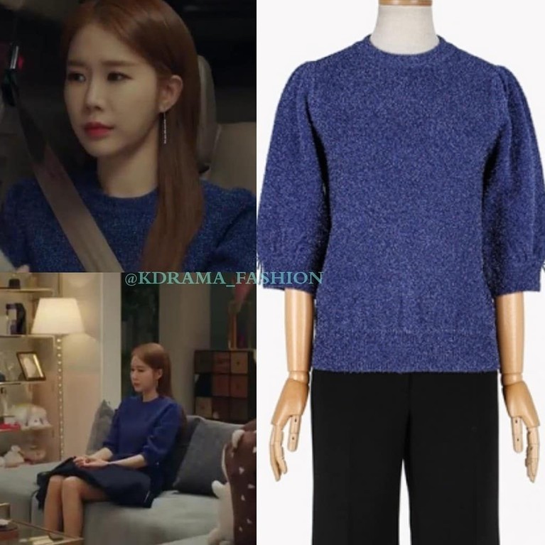 Berperan sebagai seorang sekertaris yang juga artis, Yoo In Na memang memiliki penampilan modis di drama Touch Your Heart. Intip saja penampilan Yoo In Na mengenakan sweater biru dalam episode 14.