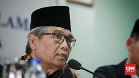 Komisi Fatwa MUI: Pinjol Rugikan Peminjam, Harus Dilarang