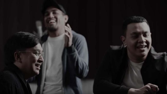 Ada beberapa kolaborasi tak terduga di video musik pilihan untuk pekan ini, yang membuktikan lima video musik asli Indonesia ini memang layak disimak.