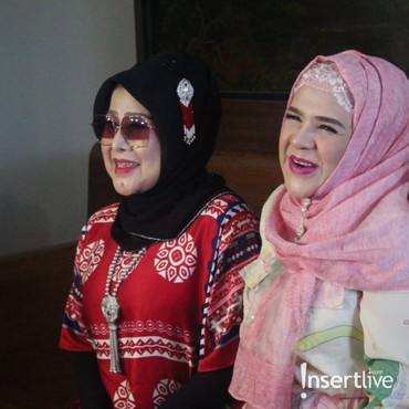 Gugatan Terhadap Elvy Sukaesih Ditolak, Mega Makcik Guling-guling