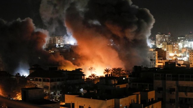 Militer Israel dan militan Palestina di Jalur Gaza sepakat melakukan gencatan senjata, setelah terlibat saling serang hingga merenggut 23 nyawa.