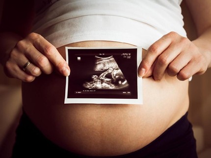 Tahap Perkembangan Janin di Trimester Pertama hingga Trimester Ketiga