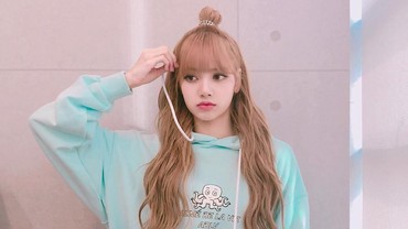 Lisa BLACKPINK Jadi Wanita Tercantik di Dunia 2021