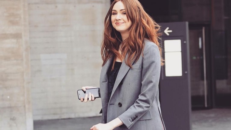 Dalam film Avengers: Endgame karakter Nebula yang mirip alien ternyata diperankan oleh Karen Gillan. Berikut ini potret cantik pemeran Nebula di dunia nyata.
