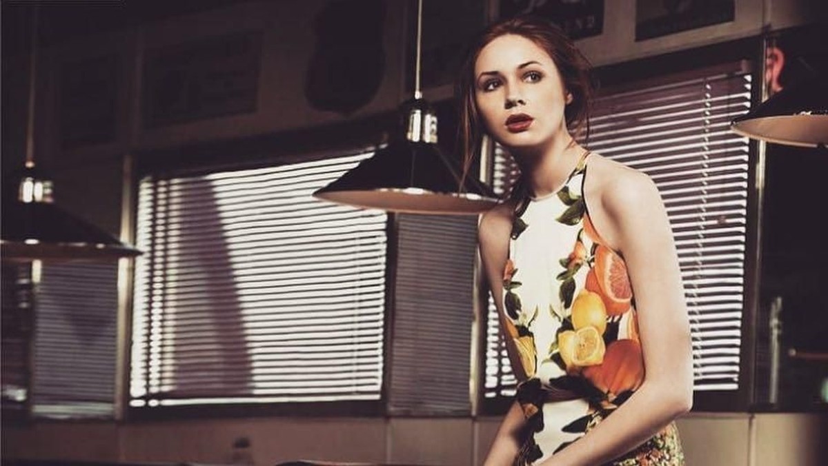 Dalam film Avengers&colon; Endgame karakter Nebula yang mirip alien ternyata diperankan oleh Karen Gillan&period; Berikut ini potret cantik pemeran Nebula di dunia nyata&period;