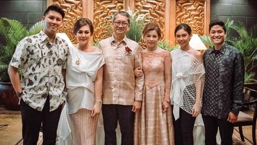 Ibunda Sissy dan Vanesha Prescilla Resmi Melepas Status Janda