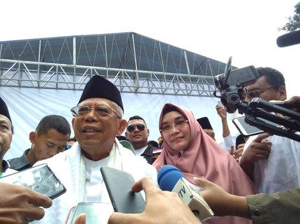 Sweet Banget, Istri Temani Ma'ruf Amin Olahraga Jelang Pelantikan