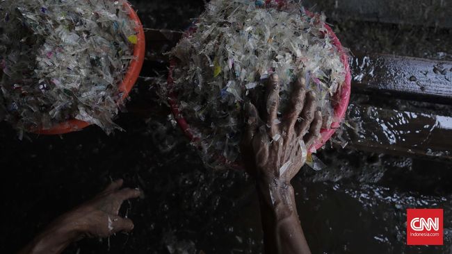5 Inovasi Kelola Sampah Buatan Indonesia