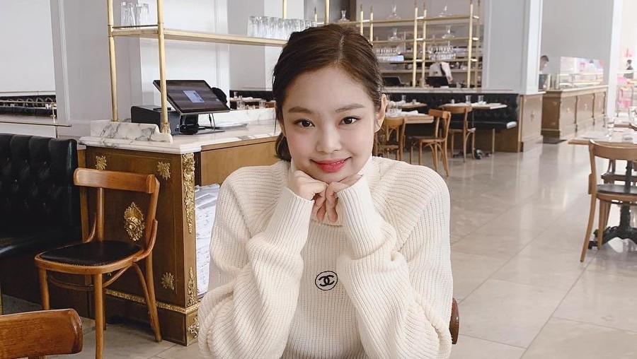 Jennie BLACKPINK Tampil Sepanggung dengan Pharrell Williams? Jennie BLACKPINK tampil bersama Pharrell Williams di acara Chanel - Pharrell Celebration Party. Apakah mereka akan tampil sepanggung?