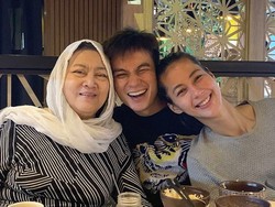 Jenazah Ibunda Baim Wong Akan Dimakamkan di Purwakarta