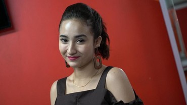 Ulang Tahun ke-24, Naomi Zaskia Tak Dapat Kado dari Sule