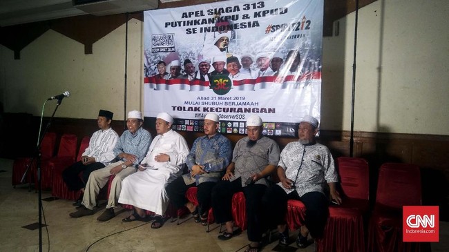 Apel Siaga Umat 313 diklaim sebagai pembawa pesan untuk menolak golput. Massa berjanji tak menyertakan atribut politik dalam aksi yang digelar Minggu (31/3).