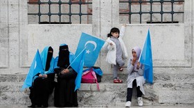 FOTO: Resah Hati Etnis Uighur di Turki