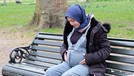 Pada kehamilan keempatnya&comma; Ratna Galih memutuskan untuk baby moon ke Eropa&period; Ratna menjalani program bayi tabung untuk anak kembarnya&period; Yuk&comma; intip potret serunya&excl;