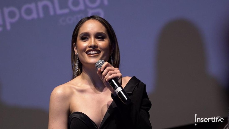 Cinta Laura menegaskan tak akan mengikuti kontes Puteri Indonesia 2020.