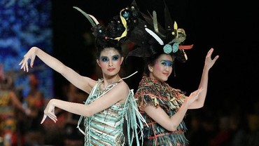 img-title Indonesia Fashion Week 2019 Gemakan Nilai Budaya Indonesia
