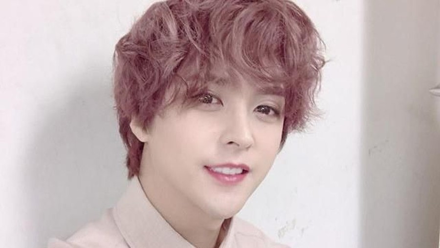 Setelah mengumumkan akan wamil, Dongwoon Highlite memutuskan untuk menutup akun Instagram miliknya.