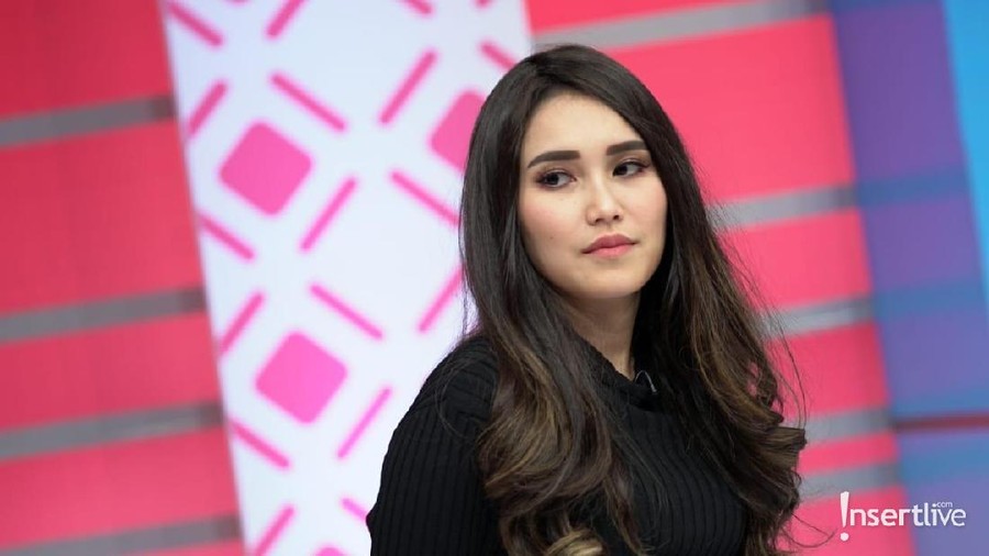 Ayu Ting Ting enggan membesar-besarkan masalah tersebut.