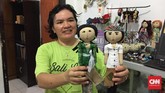 FOTO: Upaya Ibu Tunakarya Bali Berdaya demi Keluarga Banyak ibu tunakarya terpaksa turun ke jalan bekerja serabutan demi keluarga. Namun mereka tak patah arang untuk bisa berdaya lepas dari jalanan.