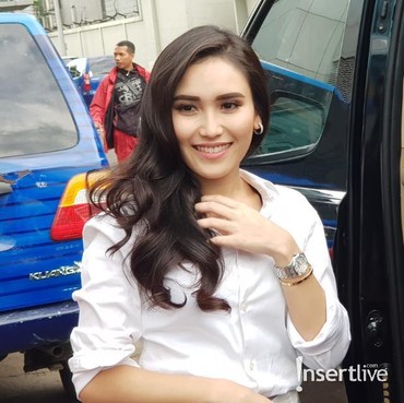 Heboh Kasus Nyomot Foto, Begini Penjelasan Ayu Ting Ting