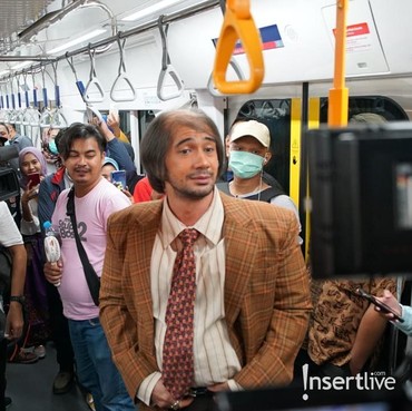 Keseruan Bossman Jajal MRT Jakarta
