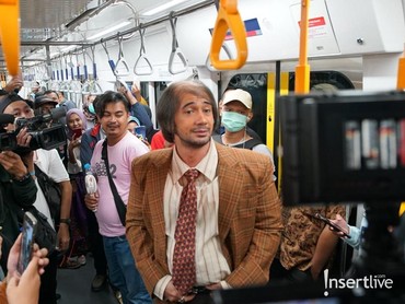 Keseruan Bossman Jajal MRT Jakarta