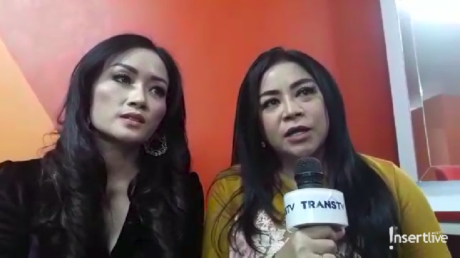 Anisa Bahar & Ratna Pandita Cekcok Soal Uang Ratna Pradipta dan Anisa Bahar cekcok urusan uang sebesar Rp350 juta.