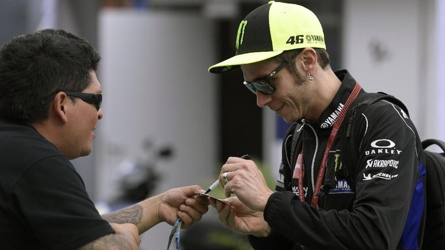 Tidak ada pertanyaan seputar insiden tabrakan Valentino Rossi vs Marc Marquez musim lalu pada konferensi pers MotoGP Argentina 2019.