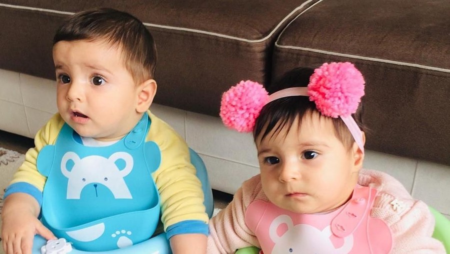 Mengupas soal fenomena ibu yang melahirkan bayi kembar.