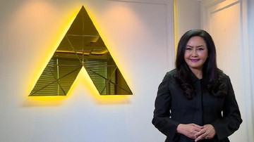 KPI memberi penghargaan kepada Trans7 sebagai TV host dalam puncak Peringatan Hari Penyiaran Nasional (Harsiarnas) ke-88.