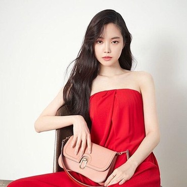 Tak Ikut Promosi Album Comeback Apink, Na Eun Tuai Kritikan