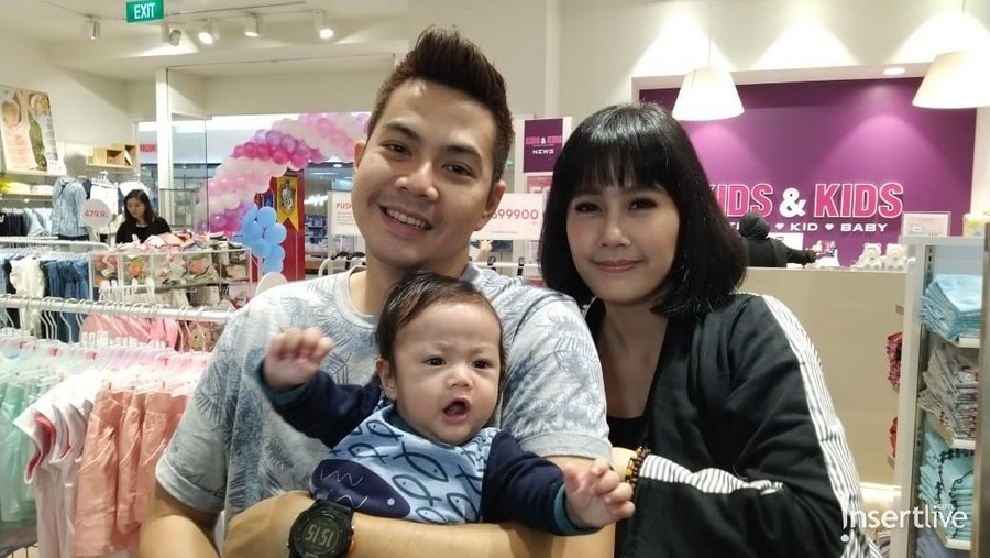 Ardina Rasti dan Arie Dwi Andhika tengah menikmati peran baru mereka sebagai orangtua untuk Anara Langit Adria.