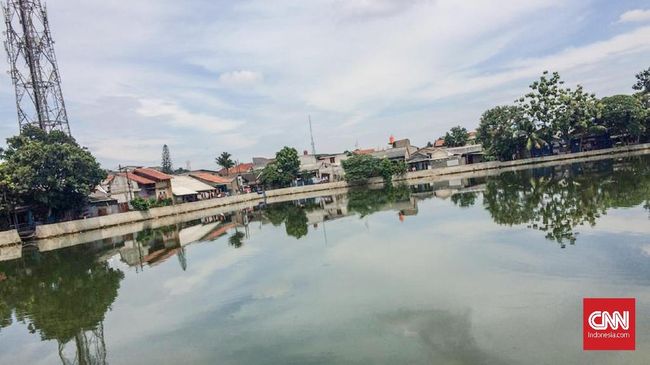 Salah satu indikasi kawasan hijau adalah masih adanya daerah penampungan air, entah itu berupa danau, waduk, hingga situ.