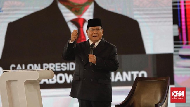 Prabowo menekankan telah mengabdi sebagai tentara selama 18 tahun. Doktrin jaga Pancasila dan keutuhan bangsa senantiasa dipegang teguh selama aktif berdinas.