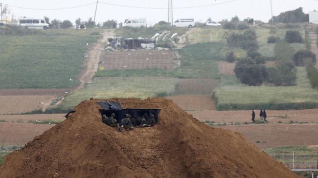 Israel dikabarkan menyetujui rencana pembangunan sedikitnya 700 rumah warga Palestina di Tepi Barat, langkah langka dilakukan otoritas negara Zionis itu.